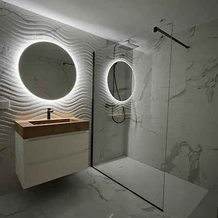 Rare T2 New, Waterfront Apartment *