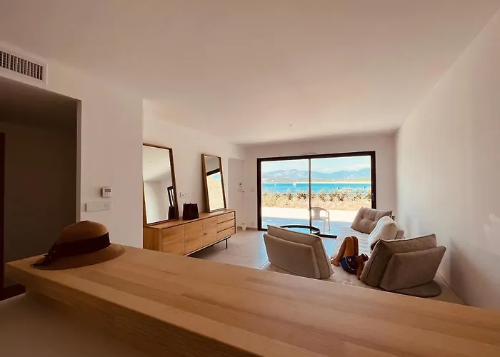 Rare T2 New, Waterfront Porticcio (Corsica)